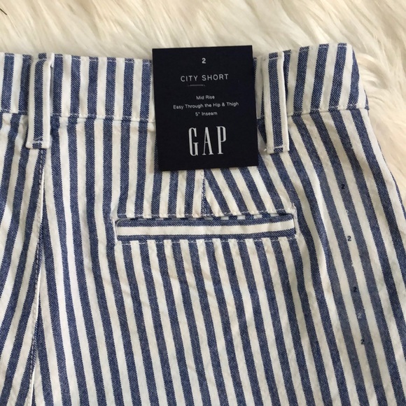 Blue Gap Shorts (NWT) - Picture 3 of 3